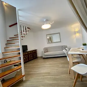 https://veronicas-1.in-canary-islands.com
